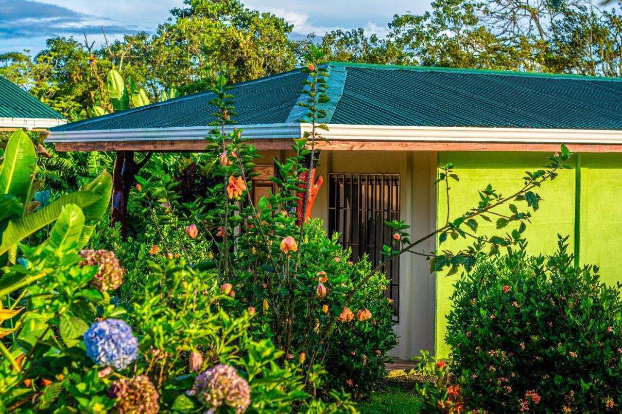 Rio Celeste Springs Blue Lodge Bijagua Esterno foto